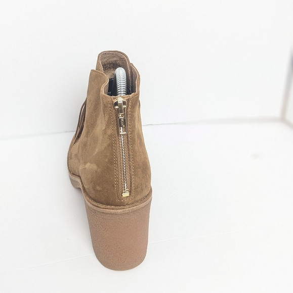 UGG suede Corin boots - Picture 11 of 16